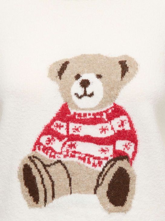 Knit Sweater with Winter Character