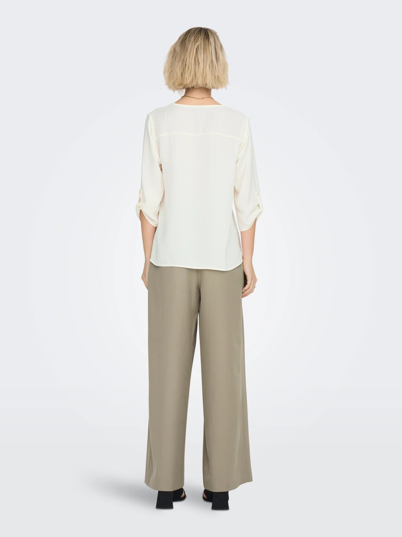 V-neck 3/4 Top