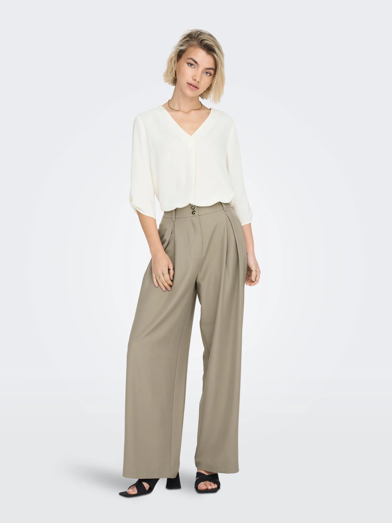 V-neck 3/4 Top
