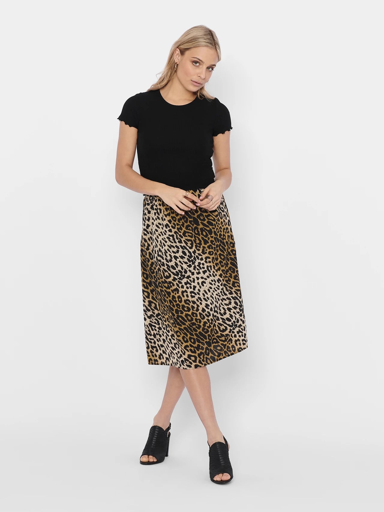Ruffled Hem Tee