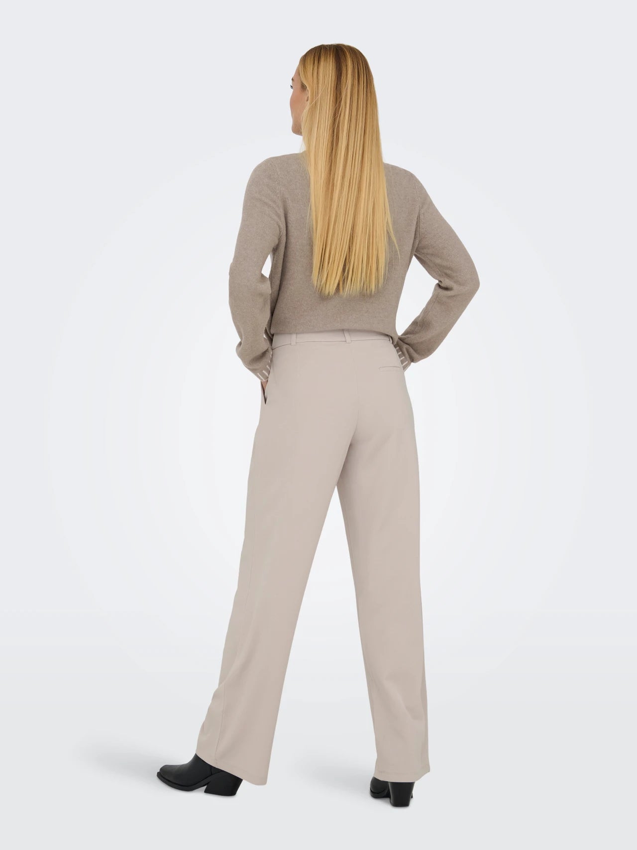 Relaxed Pants