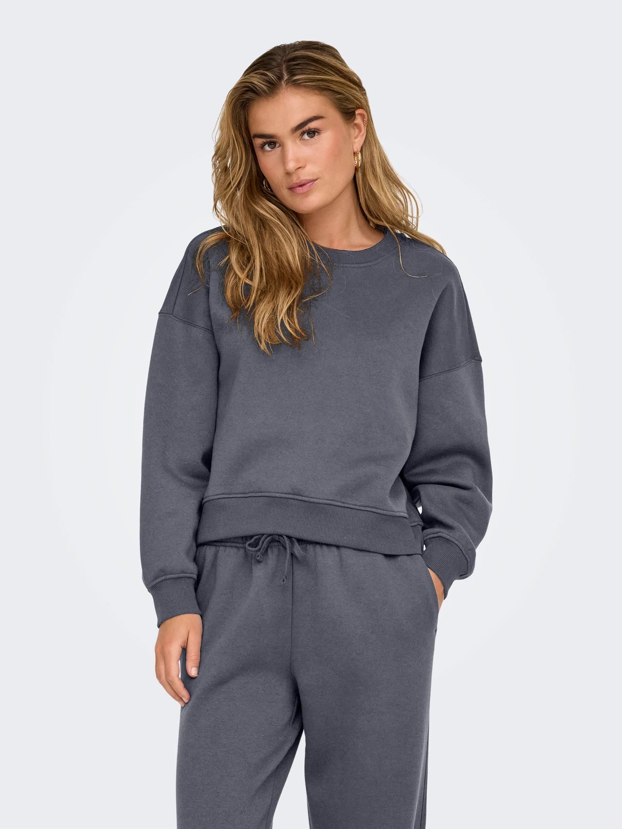 Basic Sweatshirt