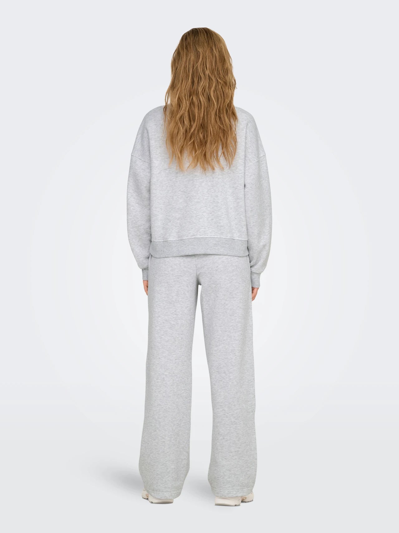 Basic Sweatshirt